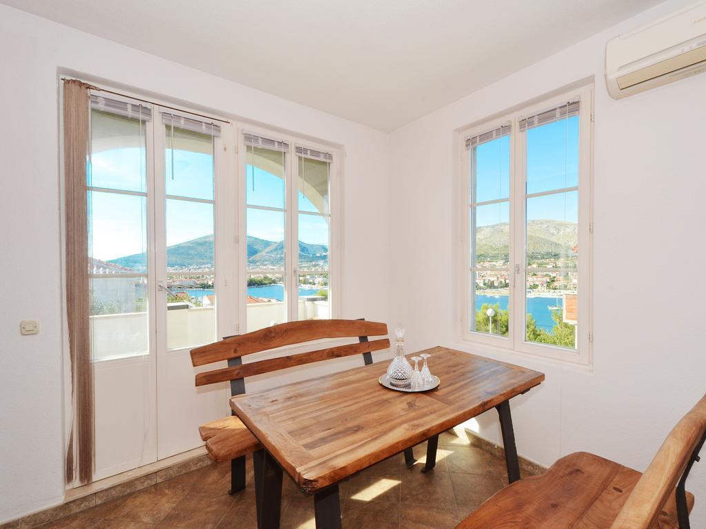 Apartment Poseidon Trogir Værelse billede