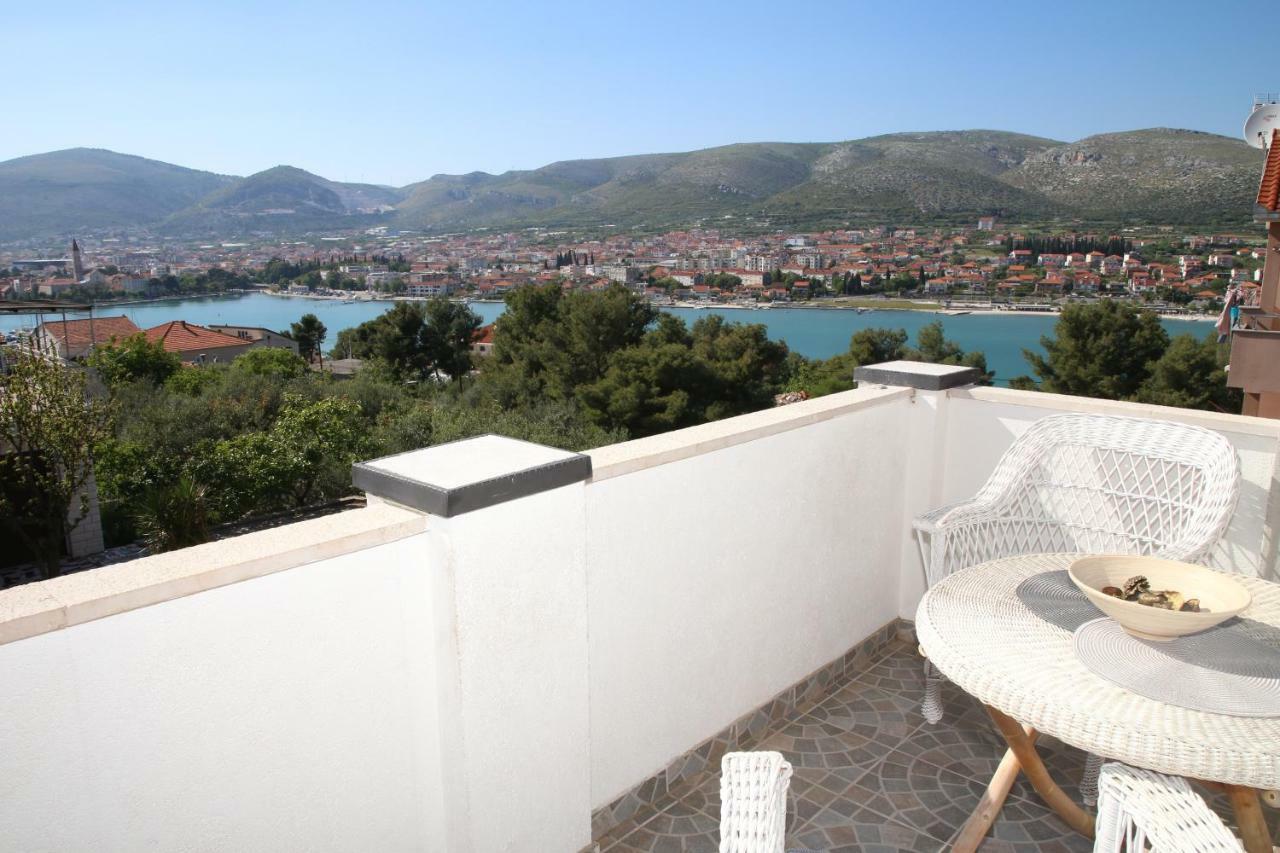 Apartment Poseidon Trogir Eksteriør billede